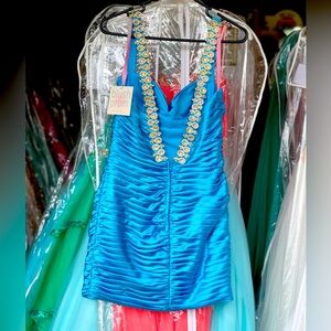 Gorgeous Turquoise Blush Prom Dress Size 6